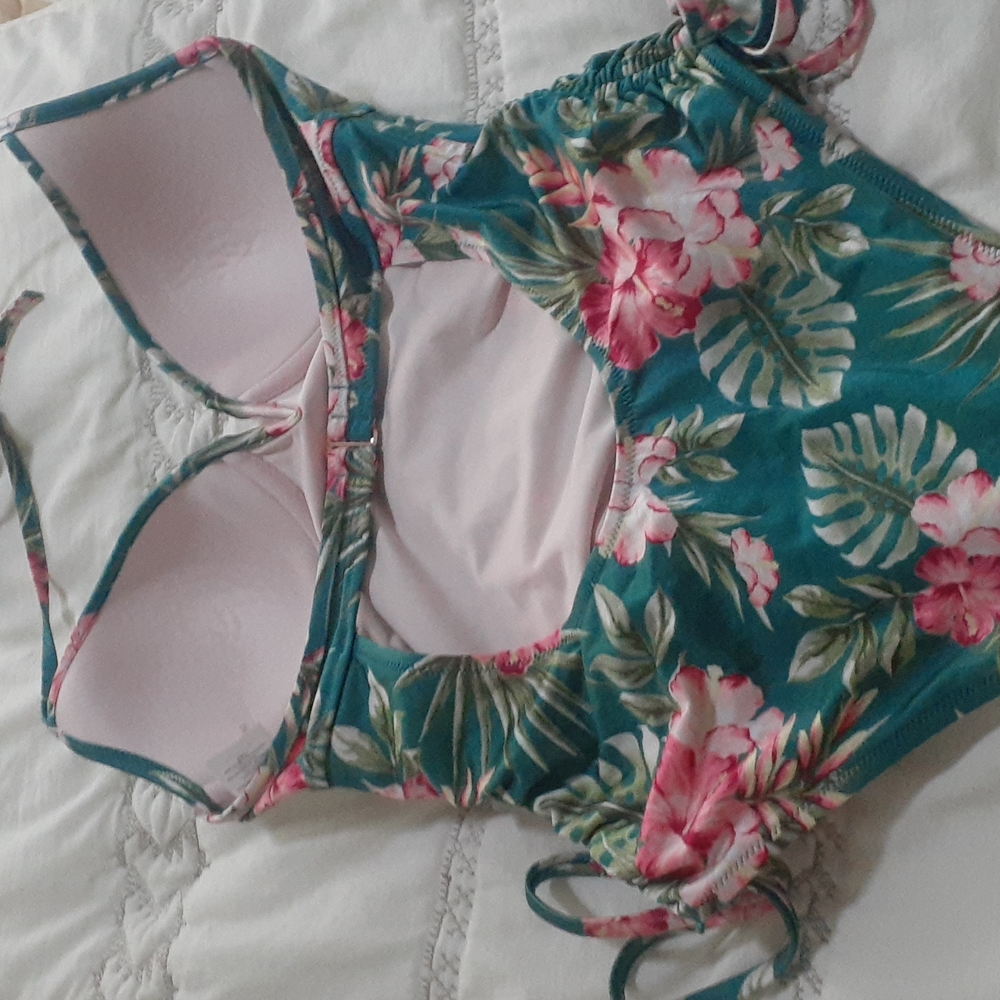Shade and shore green floral one piece bathing suit size 34C - Picture 5 of 11